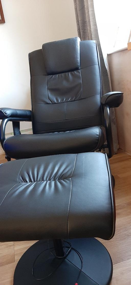 Buy & Sell West Molesey Elmbridge - Photos for Leather manual reclining armchair