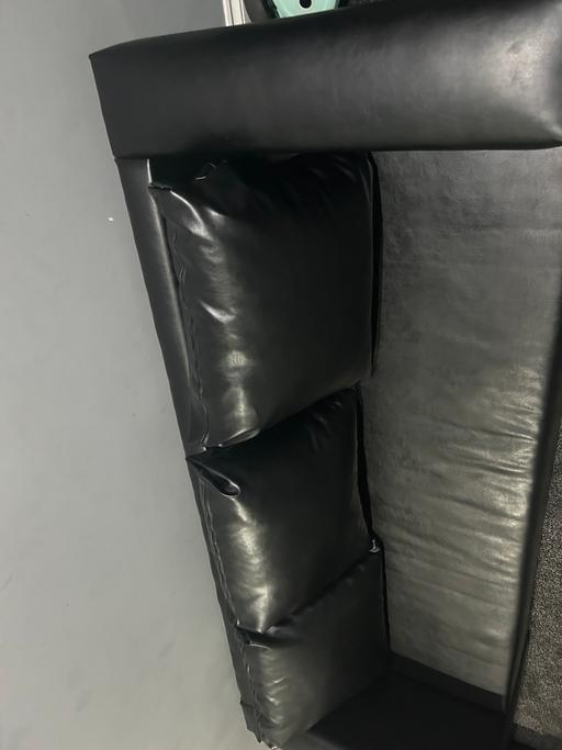 Buy & Sell Loxford East London - Photos for Leather sofa