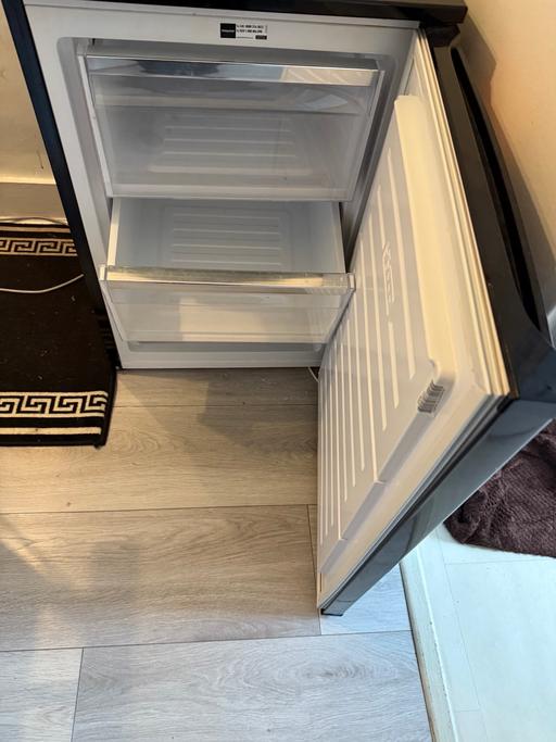 Buy & Sell Roehampton South West London - Photos for Hotpoint freezer