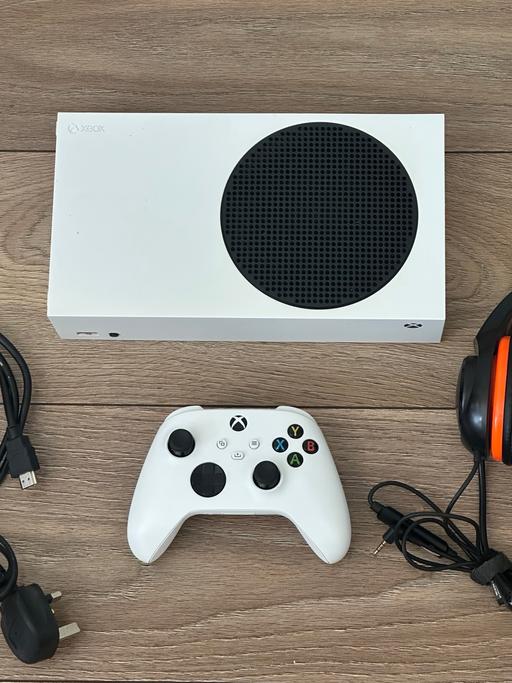 Buy & Sell Lye Dudley - Photos for XBox Series S - 512GB SSD - Headset Like New