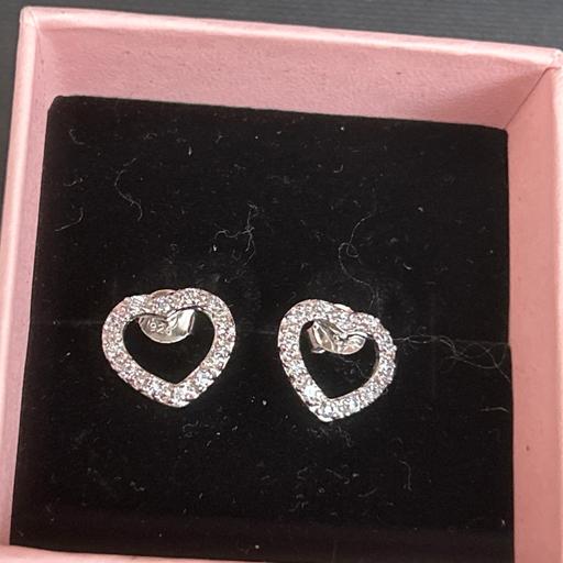 Buy & Sell Brooklands Milton Milton Keynes - Photos for Sterling silver heart earrings