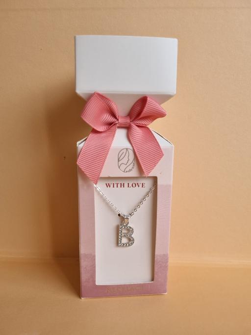 Buy & Sell Grafton Street Industrial Estate West Northamptonshire - Photos for Beautiful necklace 