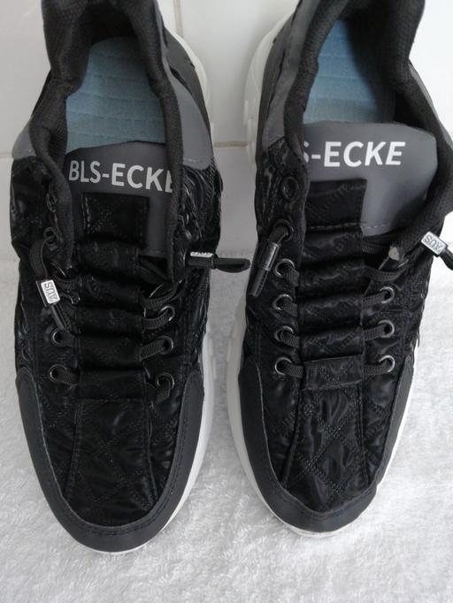 Buy & Sell Wednesfield Wolverhampton - Photos for Trainer's size *6*