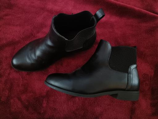 Buy & Sell Sharston Industrial Area Manchester - Photos for girls shoes