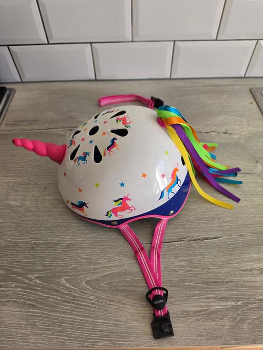 Buy & Sell Wennington Havering - Photos for Micro Deluxe 3D Unicorn kids Helmet child