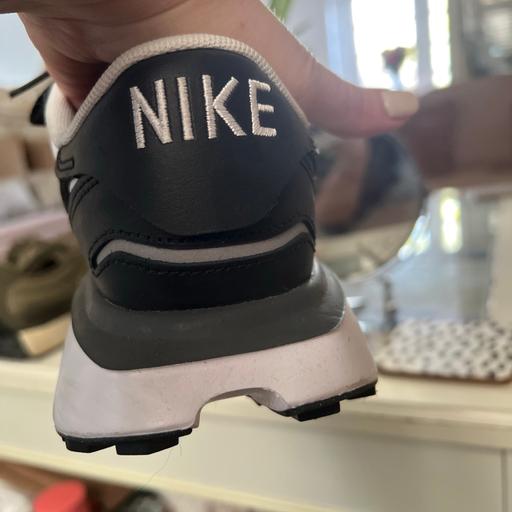 Buy & Sell Woolwich South East London - Photos for Nike waffle trainers