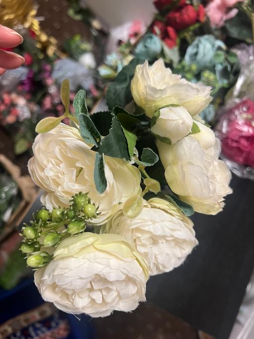 Buy & Sell Bardsley Oldham - Photos for Bunch of flowers for Home decoration 1 for £5