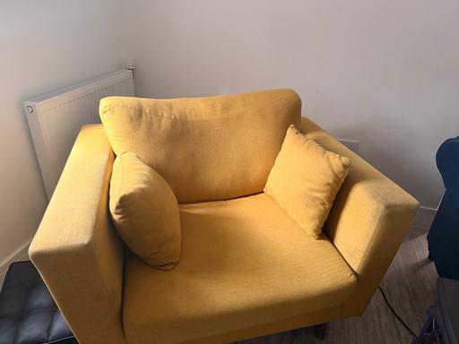 Buy & Sell Little Waltham Chelmsford - Photos for Mustard teddy sofa Wayfair