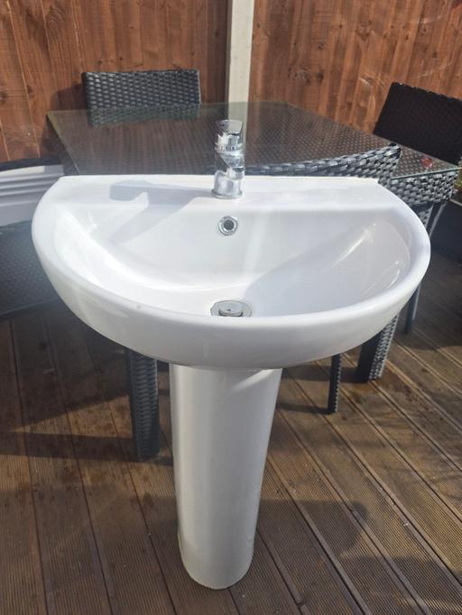 Buy & Sell Brierley Hill Dudley - Photos for PEDESTAL SINK