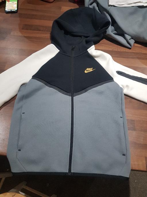Buy & Sell East Kilbride South Lanarkshire - Photos for Nike Tech full tracksuit