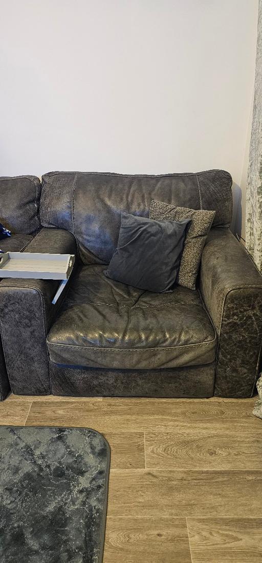 Buy & Sell Halling Medway - Kent - Photos for large 3 seater and armchair