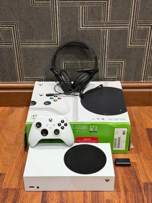 Buy & Sell Lye Dudley - Photos for Xbox series s bundle