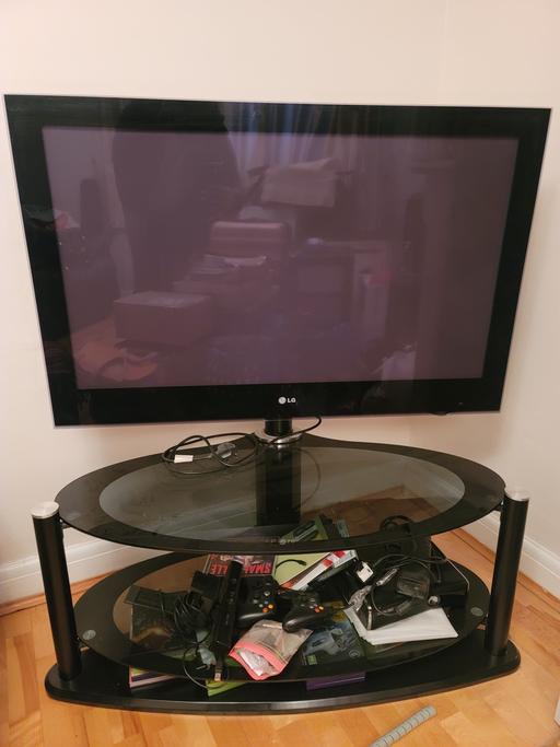 Buy & Sell Romford Havering - Photos for Corner Unit with 40 Inch TV