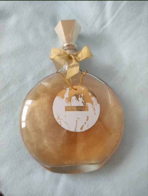 Buy & Sell Grafton Street Industrial Estate West Northamptonshire - Photos for M&S Royal jelly shimmering bath