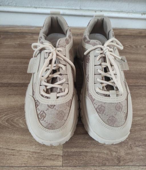 Buy & Sell Grafton Street Industrial Estate West Northamptonshire - Photos for Shoes