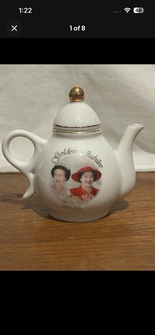 Buy & Sell Northville South Gloucestershire - Photos for Queen Elizabeth II Golden Jubilee teapot