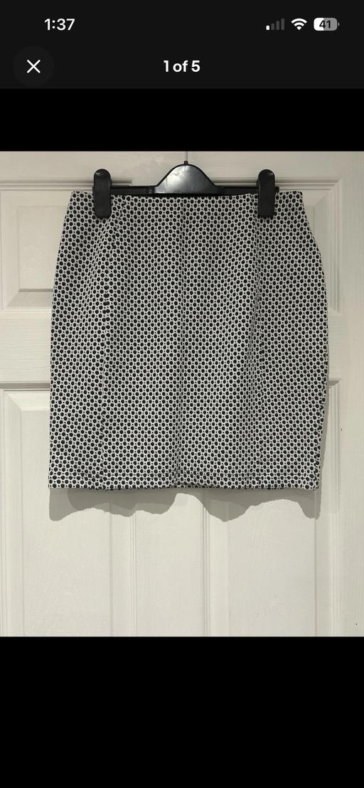 Buy & Sell Northville South Gloucestershire - Photos for Ladies papaya skirt size 12