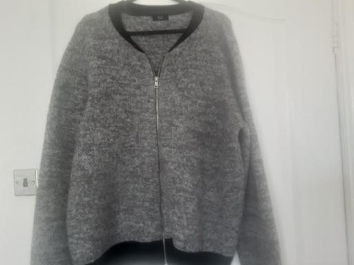 Buy & Sell Bolton-Upon-Dearne Barnsley - Photos for ladies size 22 f&f cardigan