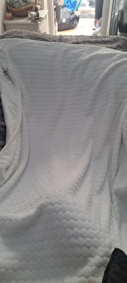 Buy & Sell Sutton Coldfield Birmingham - Photos for Blanket small soft