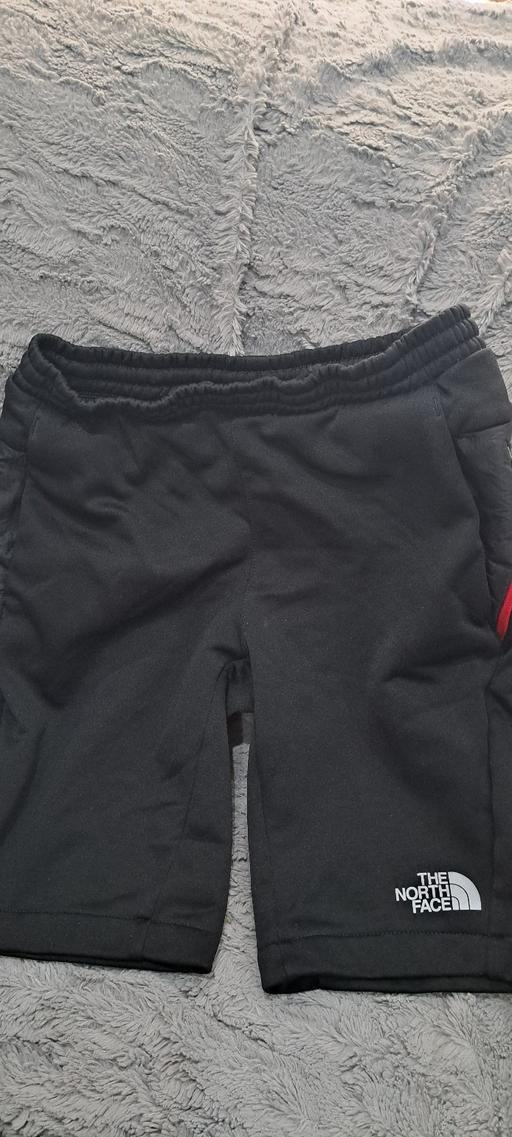 Buy & Sell Four Oaks Birmingham - Photos for North Face shorts Age 14-16