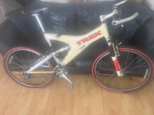 Buy & Sell Morden Merton - Photos for Trek y22 mountain bike