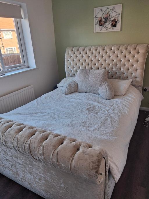 Buy & Sell South Hylton Sunderland - Photos for Kingsize Bed