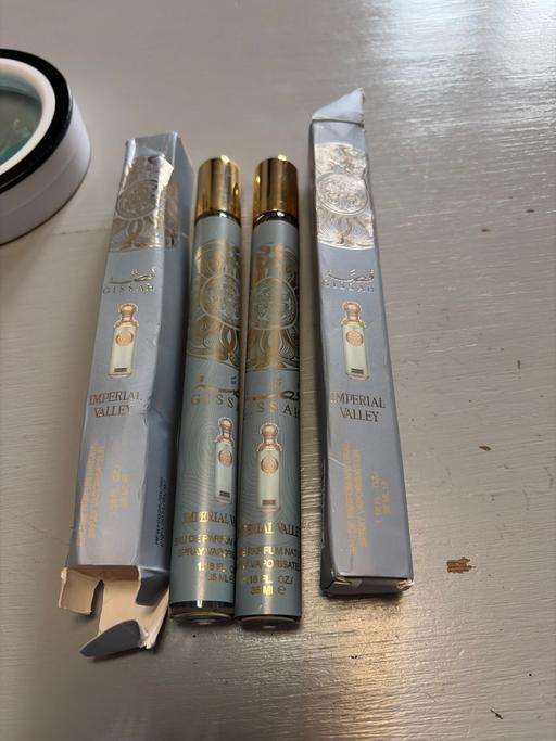 Buy & Sell Duckmanton Chesterfield - Photos for Gossamer imperial valley perfume