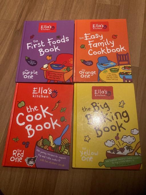 Buy & Sell Southborough South East London - Photos for 4x Ella’s kitchen cook books