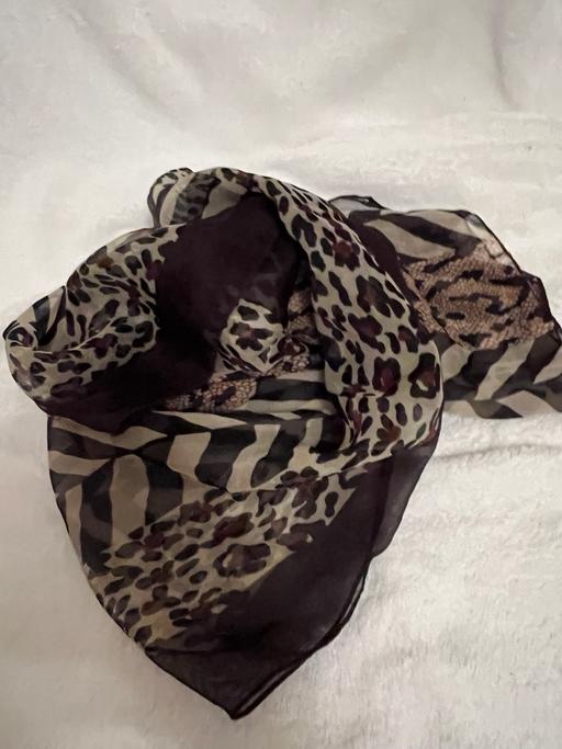 Buy & Sell Hetton-Le-Hole Sunderland - Photos for Womens Scarf (New )