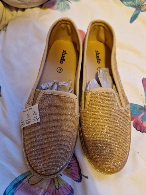 Buy & Sell Ramsgate Thanet - Photos for bn Studio gold summer shoes size 3