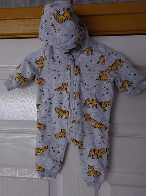 Buy & Sell Woodthorpe Charnwood - Photos for Baby boys grey sleepsuit size newborn