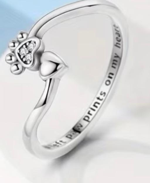 Buy & Sell Ocean Village Southampton - Photos for Beautiful sterling silver paw print ring