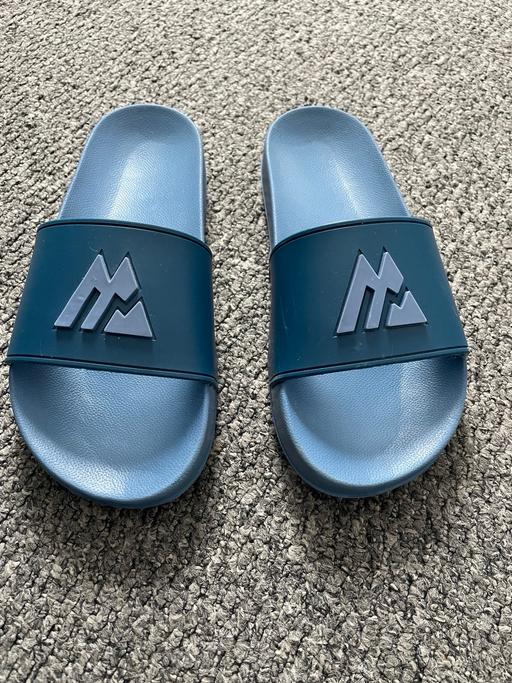 Buy & Sell Sefton Park Liverpool - Photos for Montirex Boys blue sliders size 4 (37)
