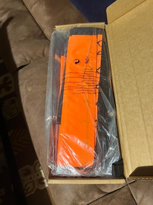 Buy & Sell Bardsley Oldham - Photos for 2-in-1 Football Goal and Target Practice Net