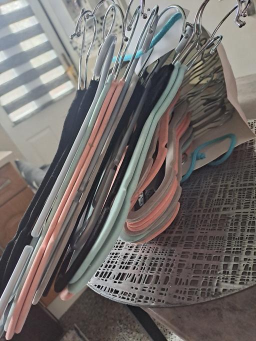 Buy & Sell Park Hill Sheffield - Photos for lots of hangers top quality