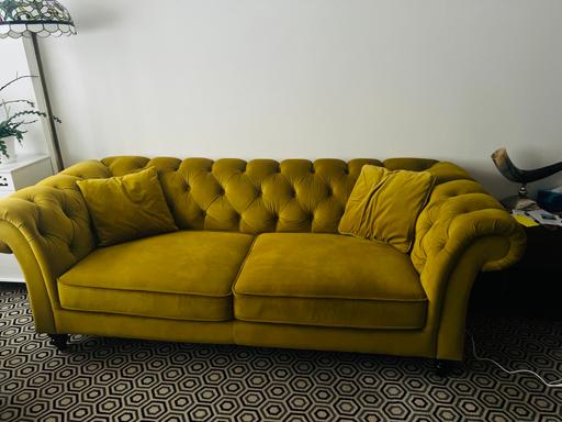 Buy & Sell Goodmayes East London - Photos for 3 seater sofa