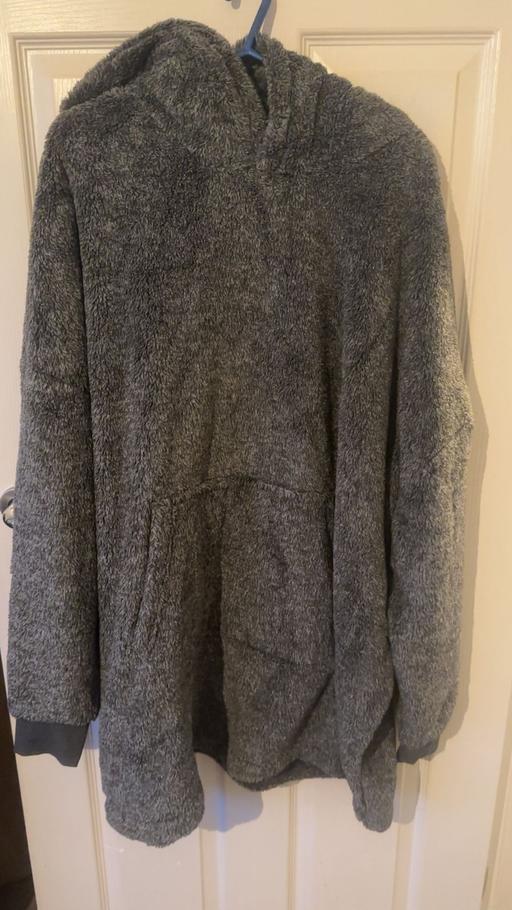 Buy & Sell Higginshaw Oldham - Photos for man's oversized fleece