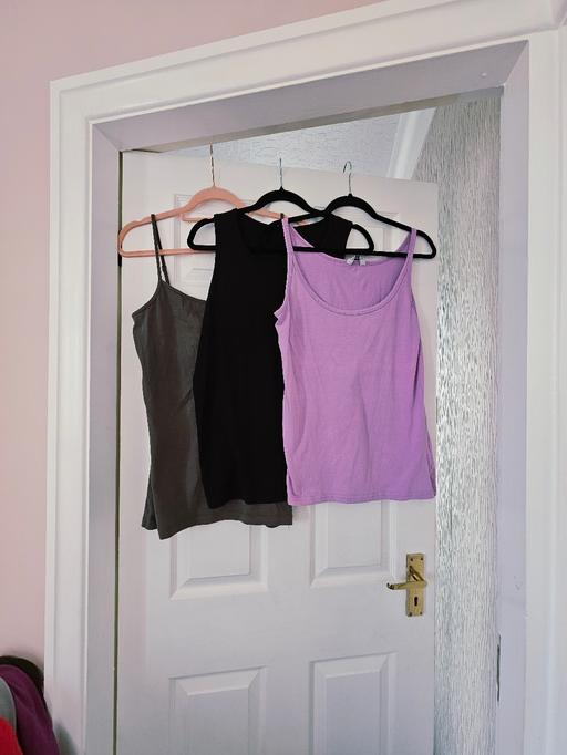 Buy & Sell Newton Doncaster - Photos for 3 summer tops, size 16/18.