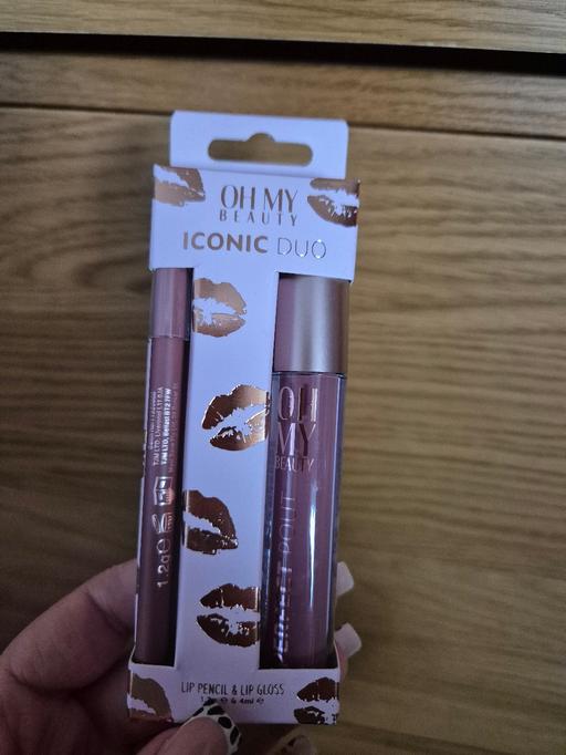 Buy & Sell Crumpsall Manchester - Photos for new Oh My Lip Pencil & Lip Gloss