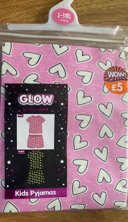 Buy & Sell Camp Hill Birmingham - Photos for Girls glow in the dark pyjamas age 2/3 years