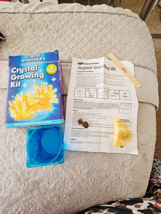Buy & Sell Newton Doncaster - Photos for Crystal growing kit..NEW