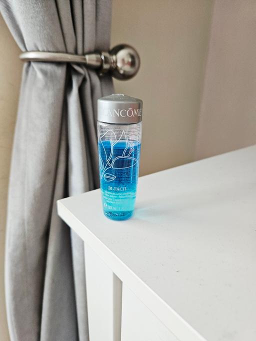 Buy & Sell Newton Doncaster - Photos for Lancome eye makeup remover..30ml