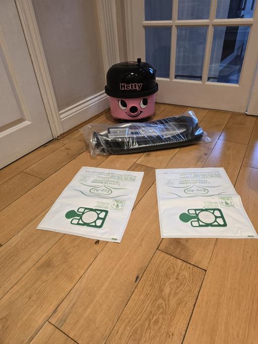 Buy & Sell Chigwell Epping Forest - Photos for Henry hoover HETTY 1200W TWIN SPEED
