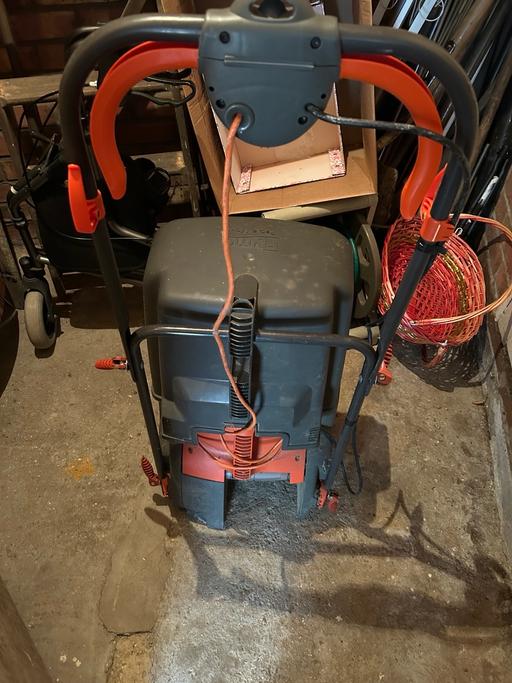 Buy & Sell Great Denham Bedford - Photos for Lawnmower clump