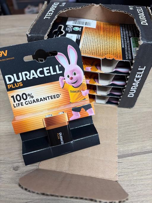 Buy & Sell Duckmanton Chesterfield - Photos for Box of 9 Duracell 9V batteries