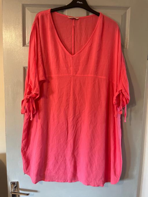 Buy & Sell Cadeby Doncaster - Photos for Coral light weight top open shoulders size 22