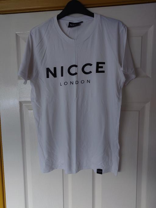 Buy & Sell Woodthorpe Charnwood - Photos for Mens white Nicce top size M