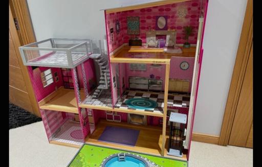 Buy & Sell Healey Rochdale - Photos for This item is the KidKraft Uptown Dollhouse. 
