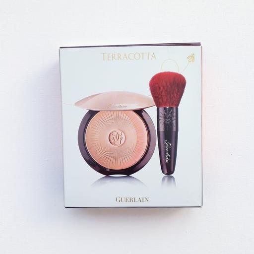 Buy & Sell Sunbury-on-Thames Spelthorne - Photos for Guerlain Terracotta Joli Teint 03 and Brush