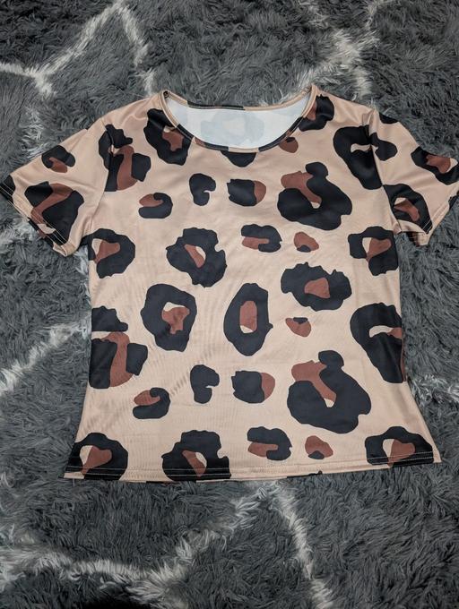 Buy & Sell Market Drayton Shropshire - Photos for Women’s Leopard Print T-Shirt Top Size 12-14